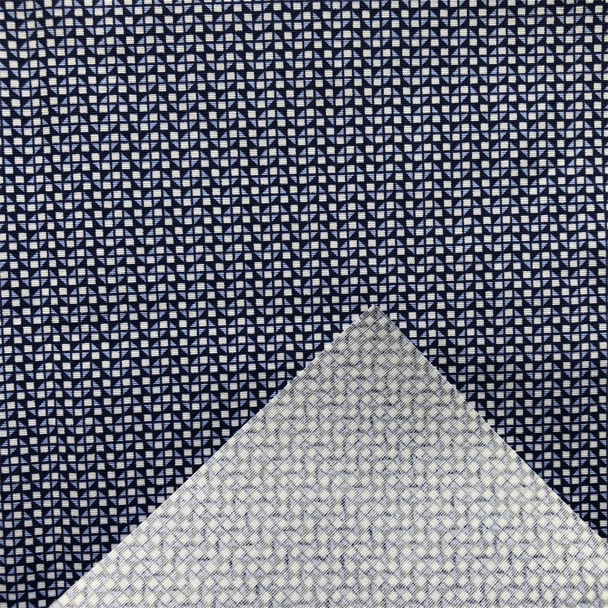 China Cotton Spandex Printed Fabric by compact yarn for men's shirts 98% cotton 2% spandex poplin printed shirts woven elasthane fabric